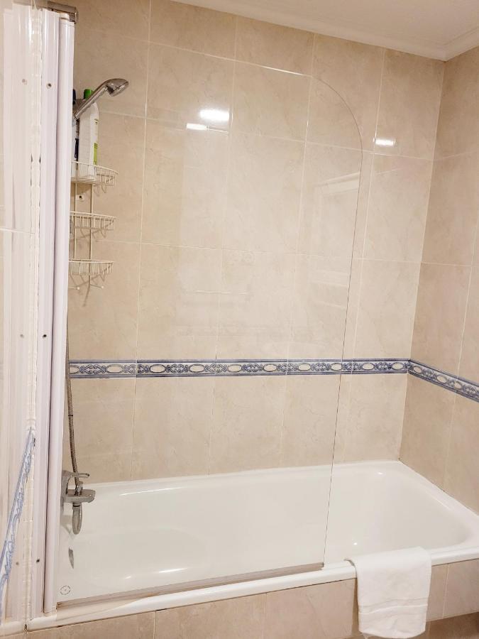 Piso Con Garaje En La Entrada Del Camino Portugues Apartamento Santiago de Compostela Exterior foto