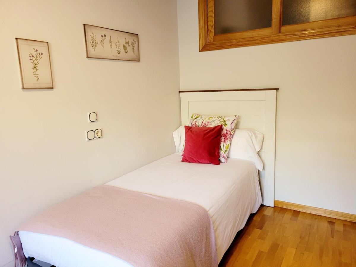 Piso Con Garaje En La Entrada Del Camino Portugues Apartamento Santiago de Compostela Exterior foto